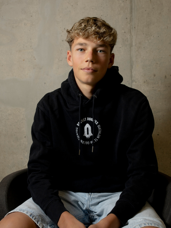 Portrait-Laurenz-Stuhl https://rocket-rookies.com/wp-content/uploads/2025/08/Portrait-Laurenz-Stuhl.png